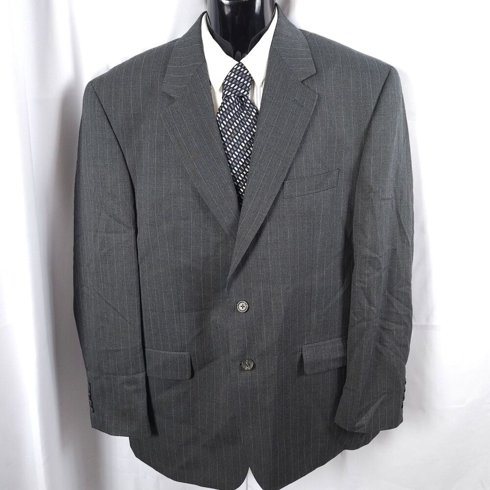 Chaps Men's Gray Pinstripe Wool‎ Sport Coat Blazer Size 44R 2 Button